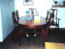 Amish Custom Made Cherry Queen Anne Oval Pedestal