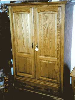 Amish Custom Made Oak Standard Raised Panel Entertainment Center